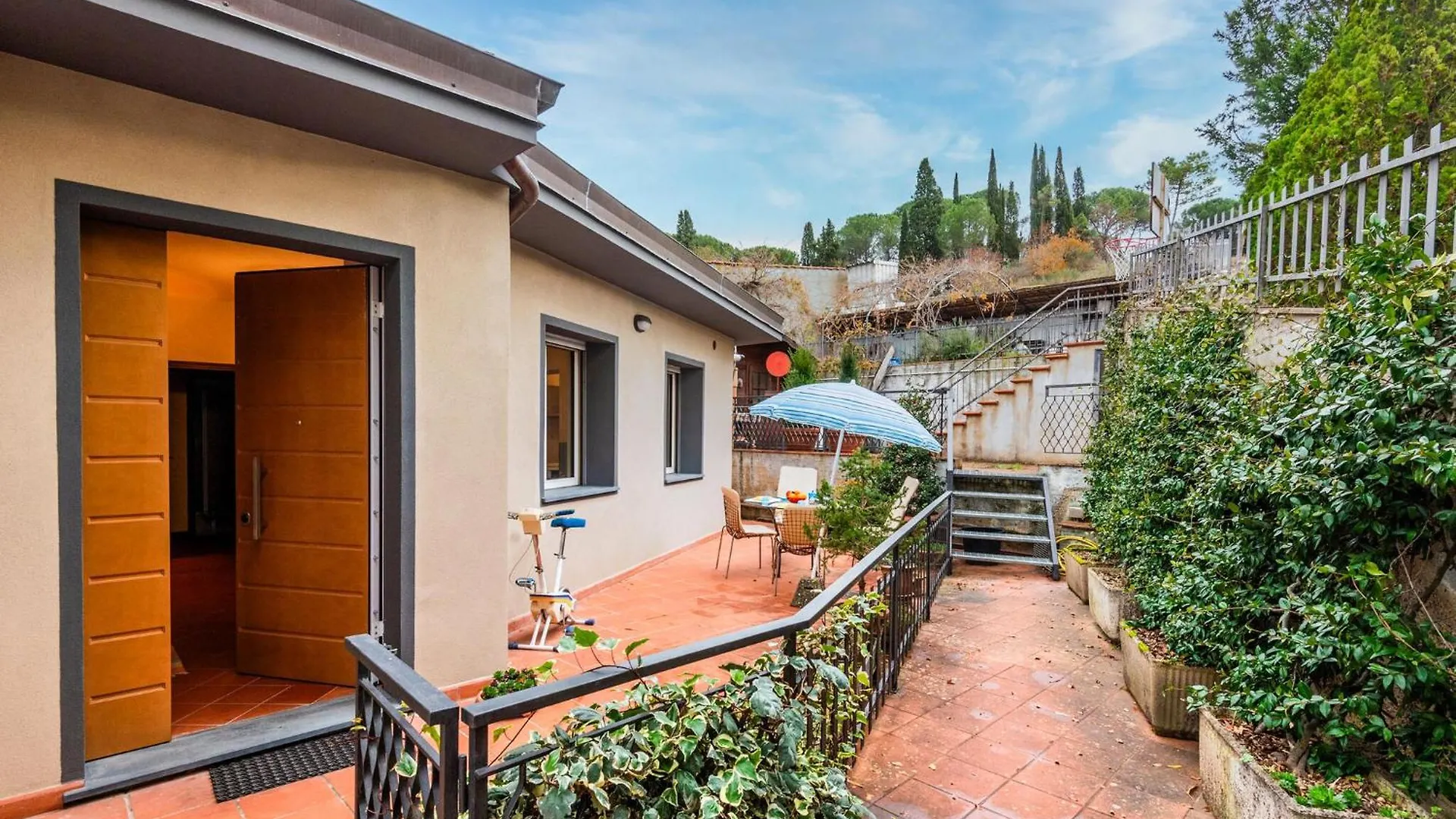 1 Bedroom Beautiful Apartment In Il Ferrone contacts